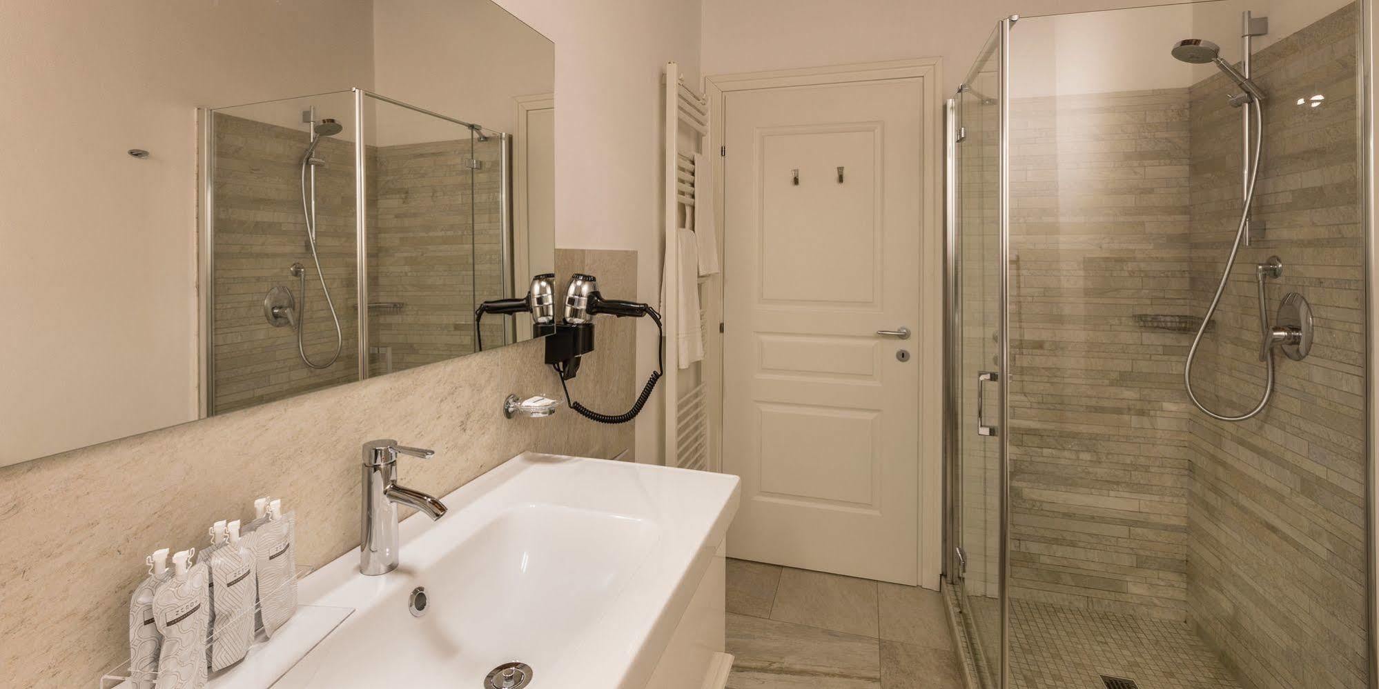 Hotel Cortaccia Sanvitale ซาลาบากันซา ภายนอก รูปภาพ