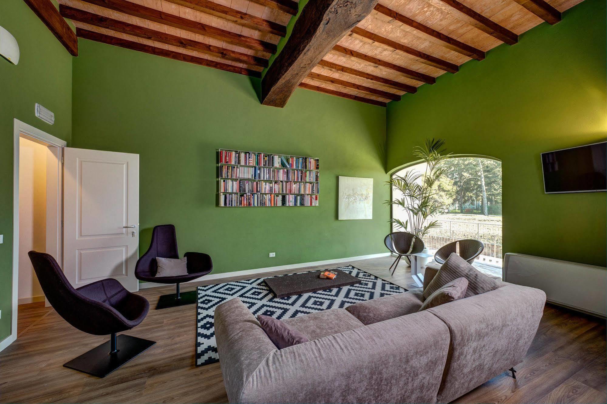 Hotel Cortaccia Sanvitale ซาลาบากันซา ภายนอก รูปภาพ