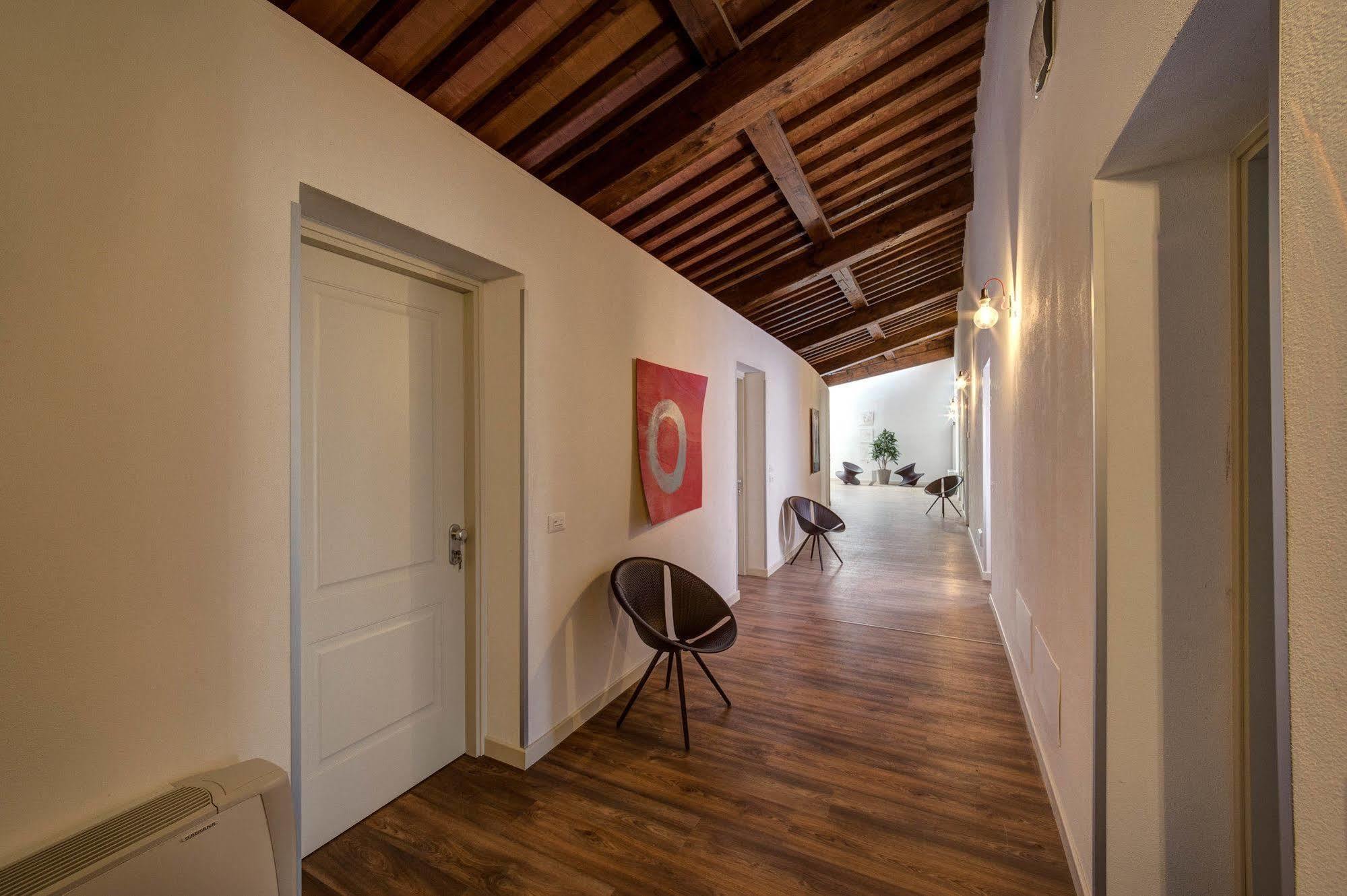 Hotel Cortaccia Sanvitale ซาลาบากันซา ภายนอก รูปภาพ