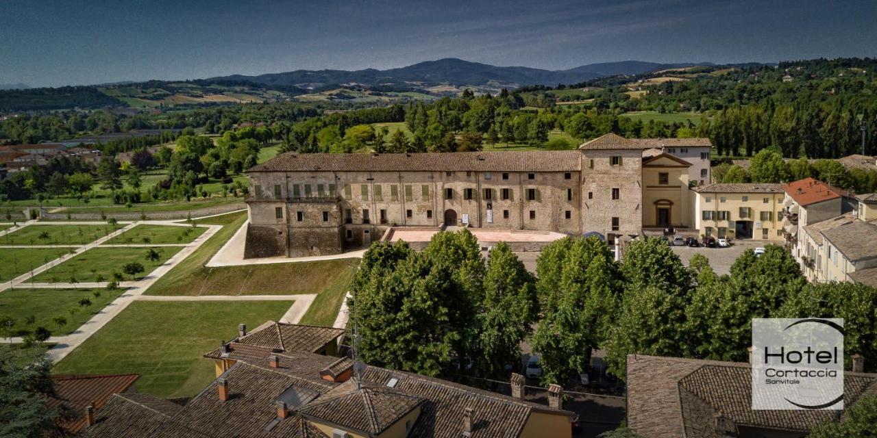 Hotel Cortaccia Sanvitale ซาลาบากันซา ภายนอก รูปภาพ