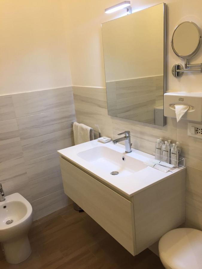 Hotel Cortaccia Sanvitale ซาลาบากันซา ภายนอก รูปภาพ